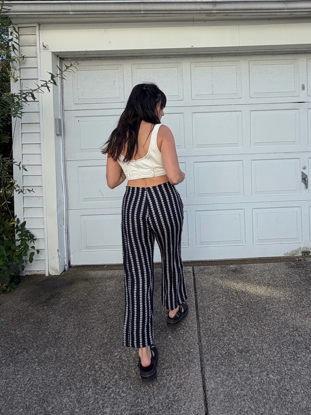Wide-Leg Striped Knit Pants - Black & White